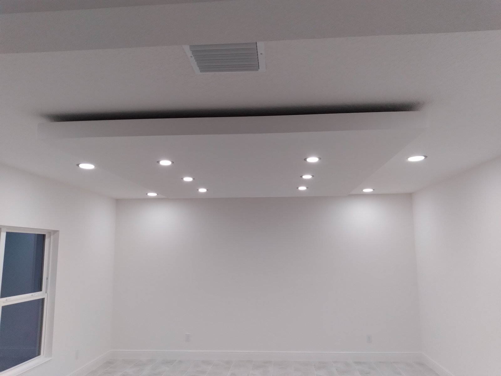 Modern ceiling design with recessed lights
